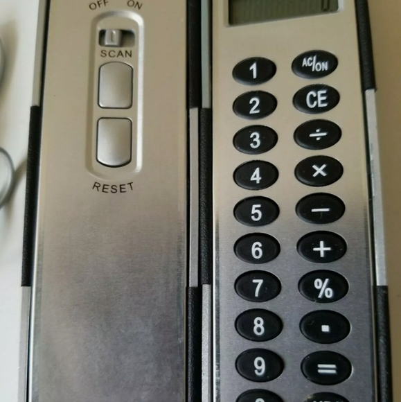 Calculator with FM Scan Radio - Picture 5 of 5